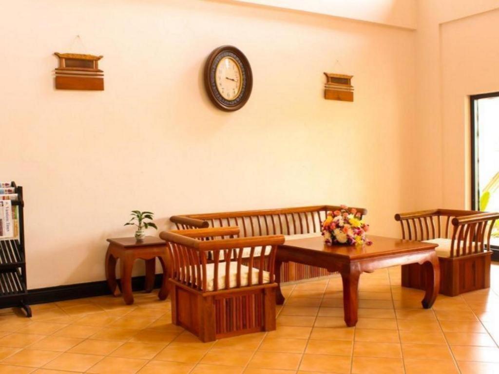 Daosavanh Resort & Spa Hotel Savannakhet Bagian luar foto