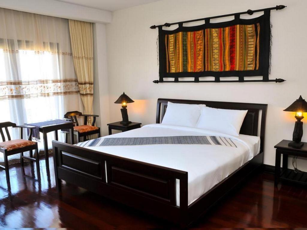 Daosavanh Resort & Spa Hotel Savannakhet Bagian luar foto