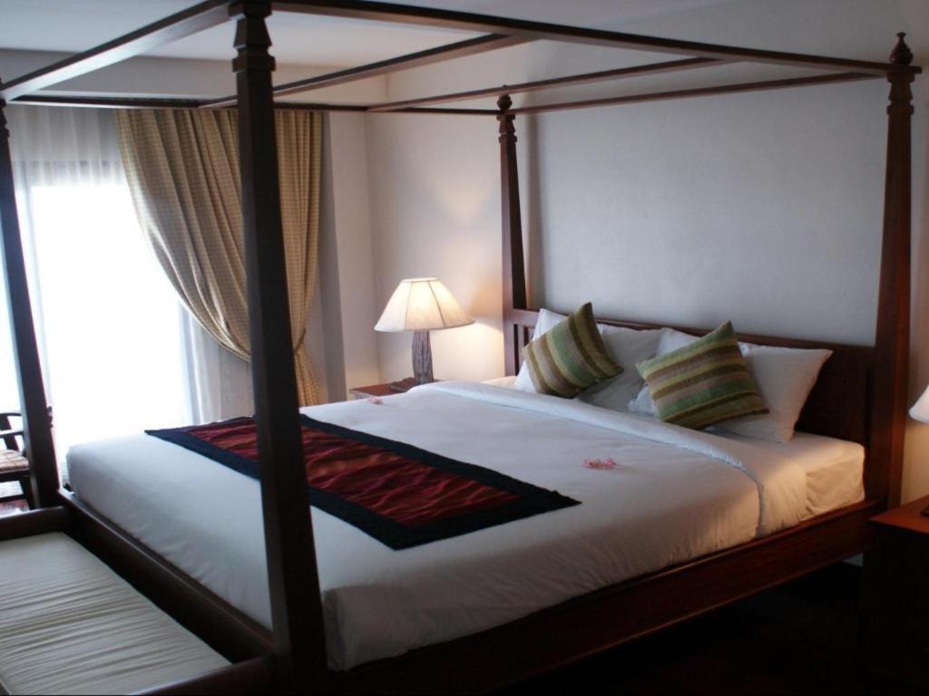 Daosavanh Resort & Spa Hotel Savannakhet Bagian luar foto