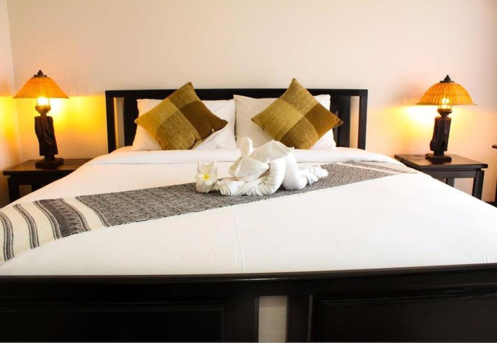 Daosavanh Resort & Spa Hotel Savannakhet Bagian luar foto