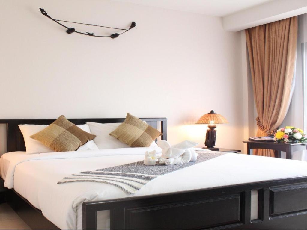 Daosavanh Resort & Spa Hotel Savannakhet Bagian luar foto
