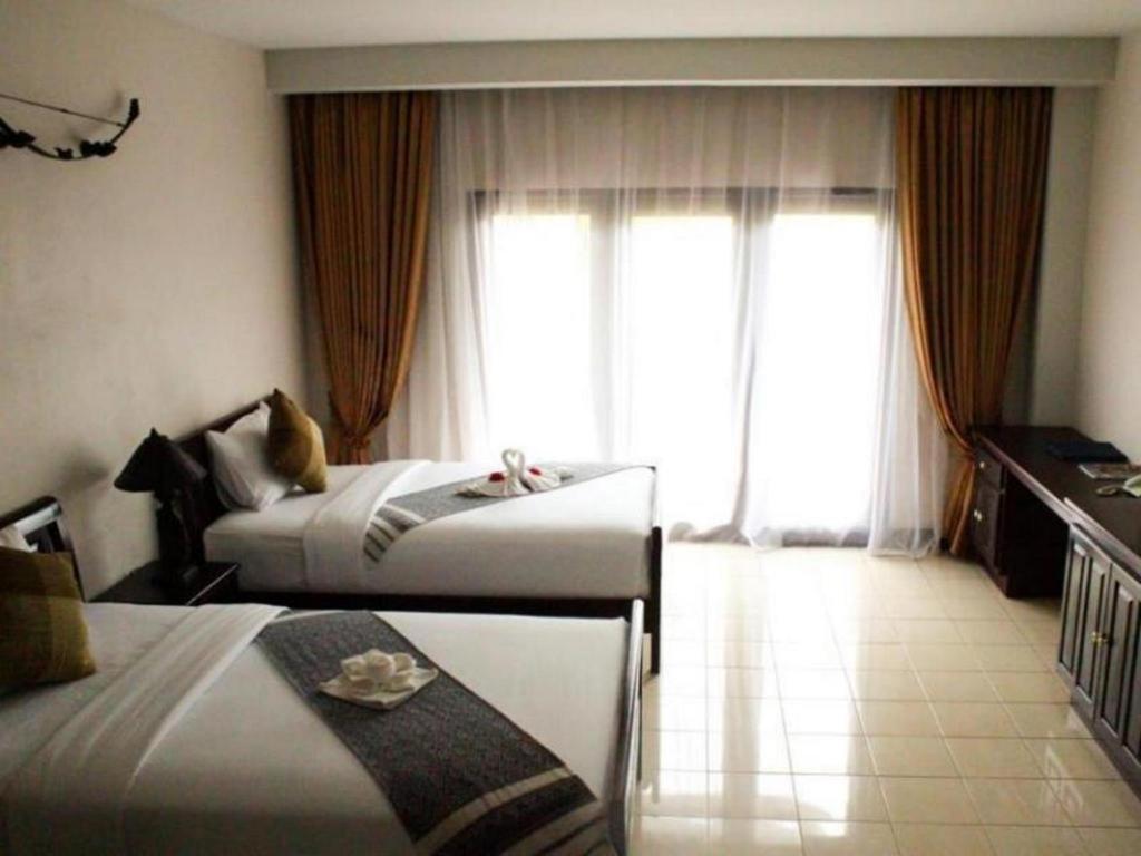 Daosavanh Resort & Spa Hotel Savannakhet Bagian luar foto
