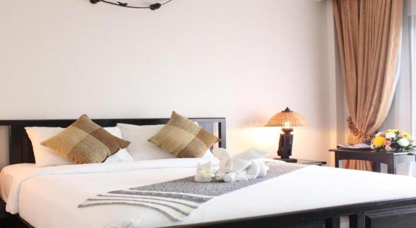 Daosavanh Resort & Spa Hotel Savannakhet Bagian luar foto