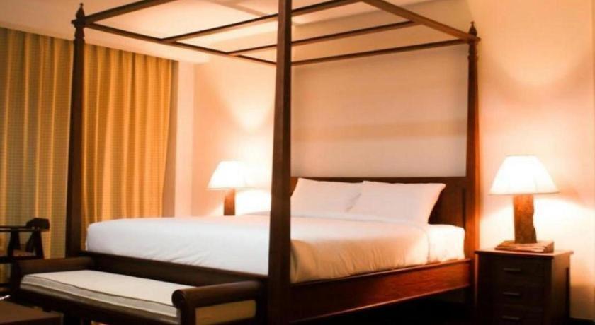 Daosavanh Resort & Spa Hotel Savannakhet Bagian luar foto