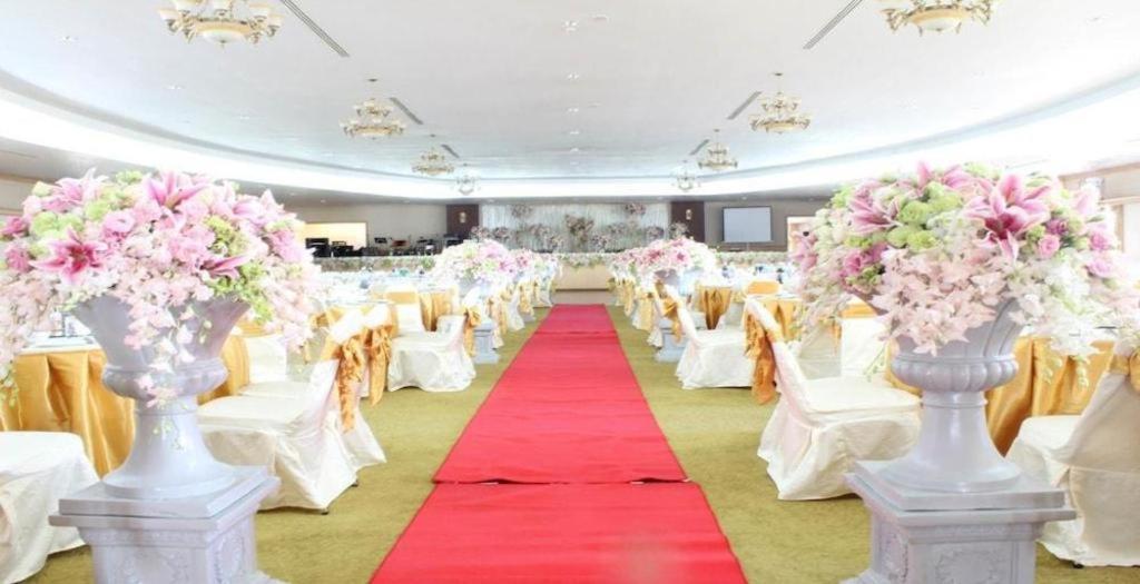 Daosavanh Resort & Spa Hotel Savannakhet Bagian luar foto